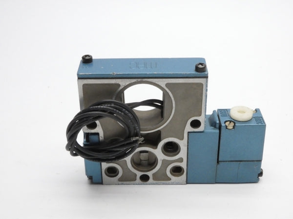 MAC 811C-PP-611DA-142 24VDC 150PSI UNMP