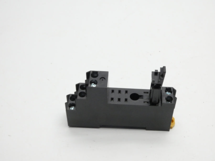 ALLEN BRADLEY 700-HN122 SER. B 250VAC 6A NSNP