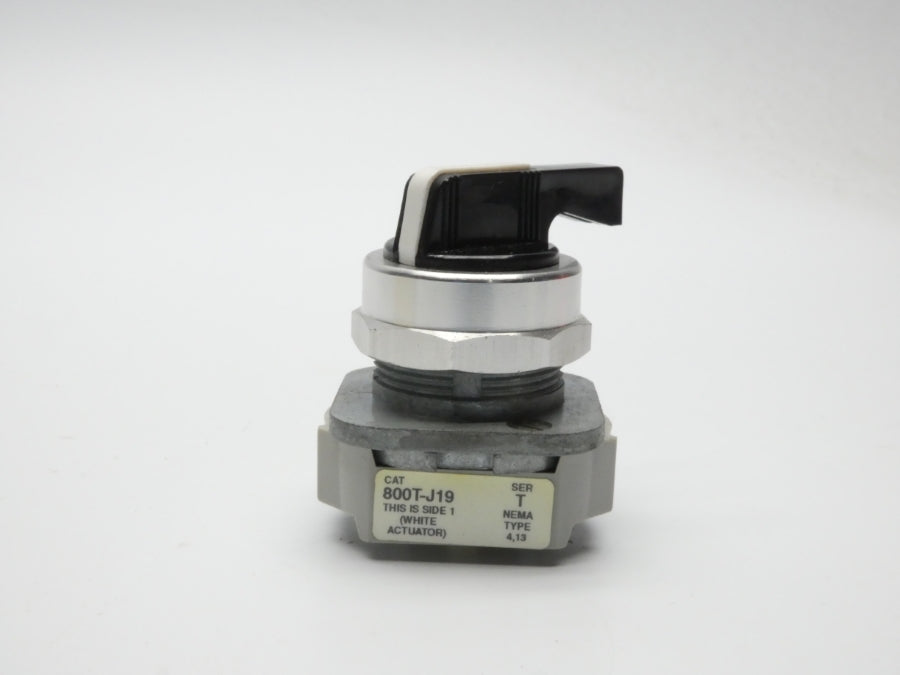 ALLEN BRADLEY 800T-J19 SER. T (WH) NSMP