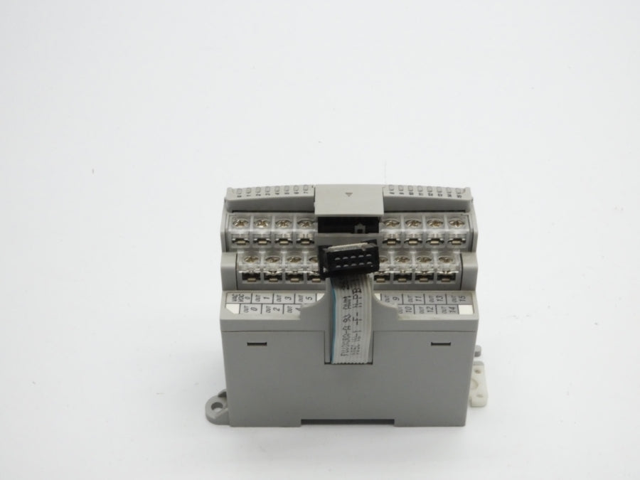 ALLEN BRADLEY 1762-OW16 SER. A REV. B 24VDC 0.140A (NO DOOR) NSNP