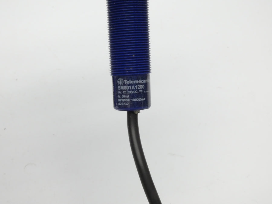 TELEMECANIQUE SM801A1200 12-24V .8A NSMP