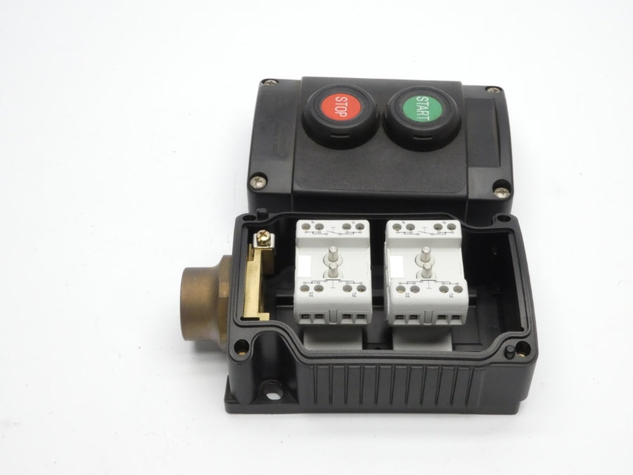 ALLEN BRADLEY 800G-2 SER. A 12-250VAC NSNP