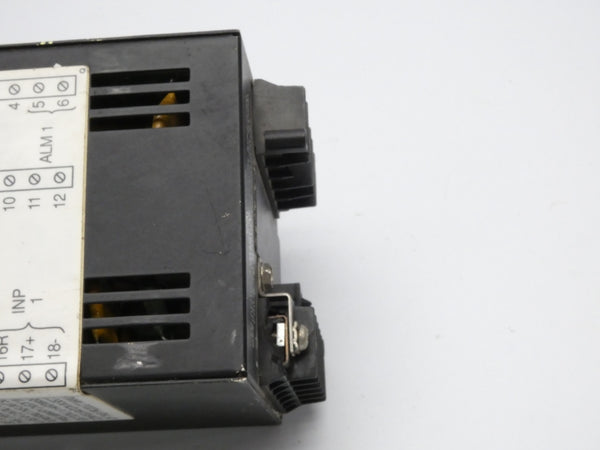 HONEYWELL DC3005-0-000-1-00-0111 120VAC (AS PICTURED) UNMP