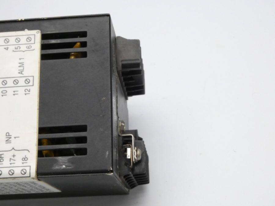 HONEYWELL DC3005-0-000-1-00-0111 120VAC (AS PICTURED) UNMP