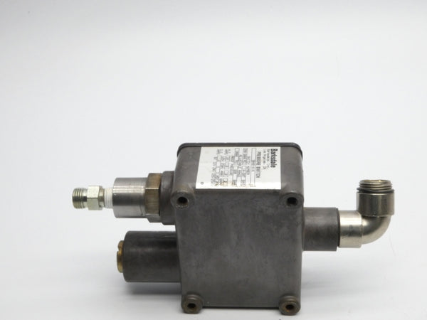 BARKSDALE 9048-4-N 480V 10A 200-3000PSI NSNP