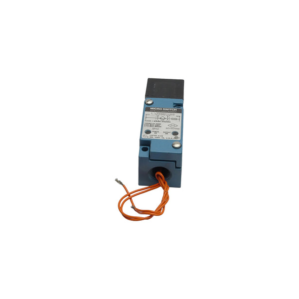 MICRO SWITCH LYT02C-2S 120VAC 2.7A UNMP
