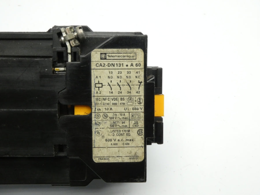TELEMECANIQUE CA2-DN131 24V 10A UNMP