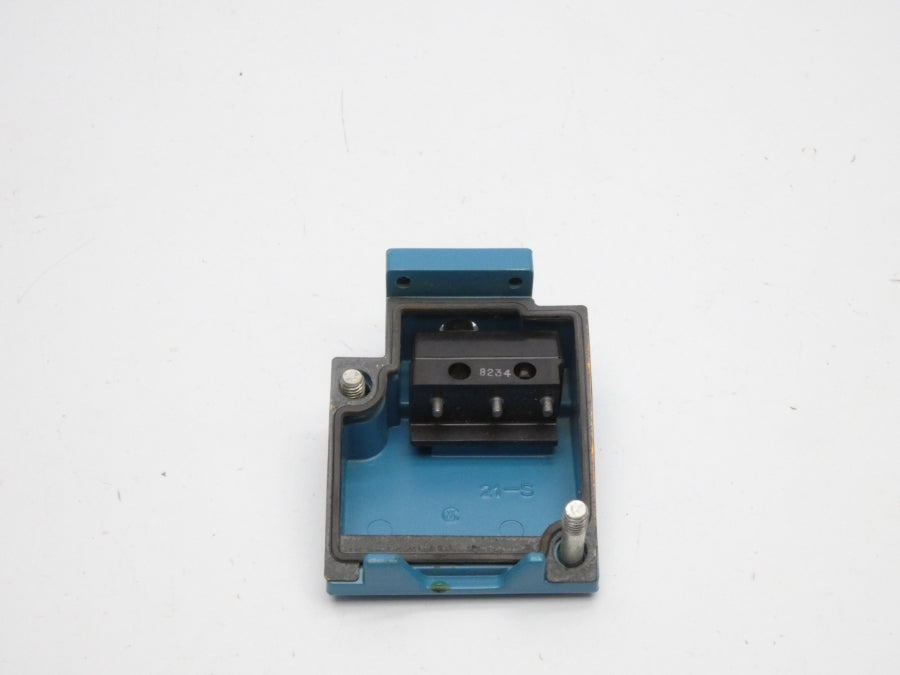 MICRO SWITCH LZZ21 300VAC 10A NSMP