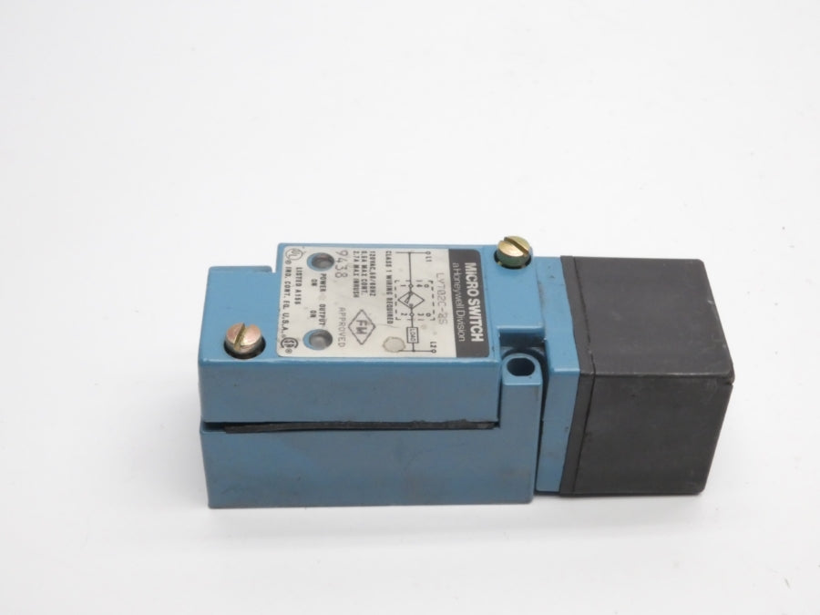MICRO SWITCH LYT02C-2S 120VAC 2.7A UNMP