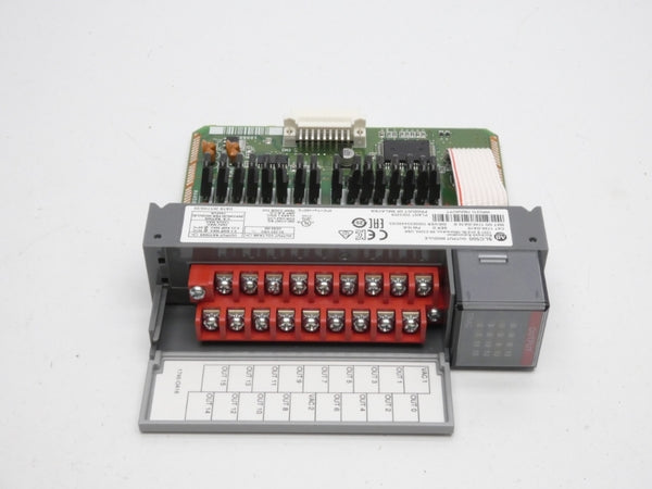 ALLEN BRADLEY 1746-OA16 SER. D VER. 03 85-265VAC 0.5A NSMP