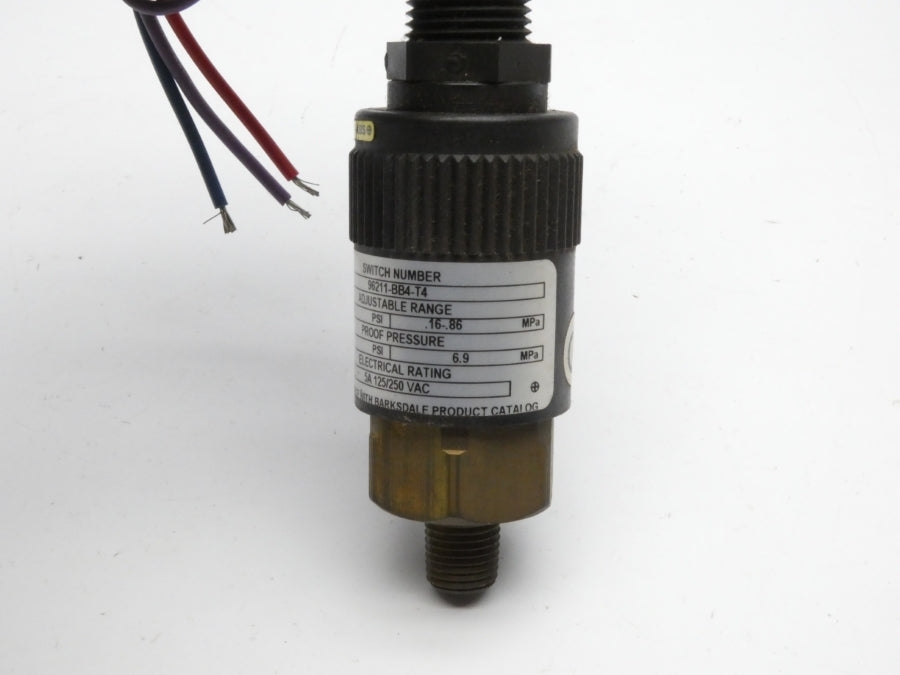 BARKSDALE 96211-BB4-T4 125/250VAC 5A 22.5-125PSI NSNP