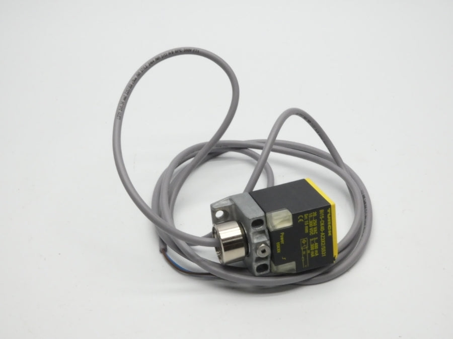TURCK BI15-CK40-AZ3X2/S531 W/ BS2.1 M1335090 10-300VDC NSNP