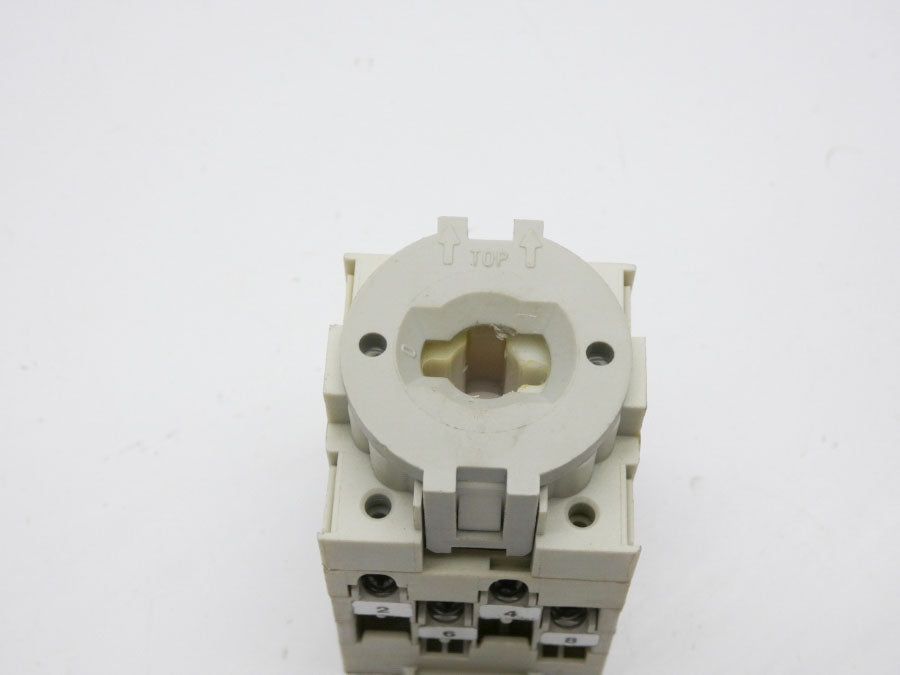 ALLEN BRADLEY 194L-A12-1753 SER. A 690V 12A UNMP