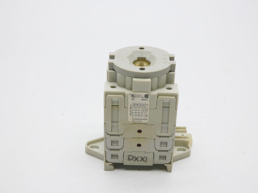 ALLEN BRADLEY 194L-A12-1753 SER. A 690V 12A UNMP