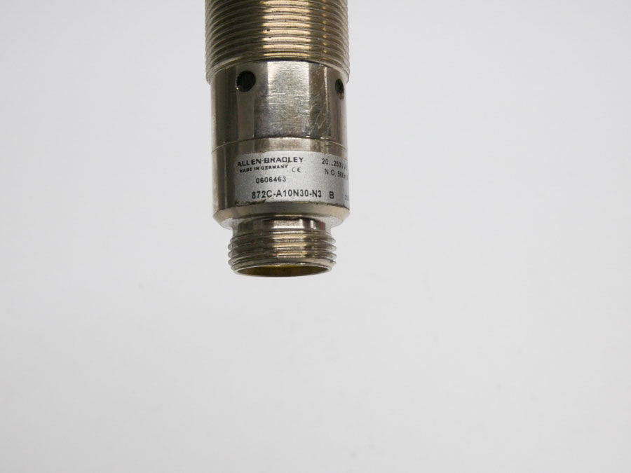 ALLEN BRADLEY 872C-A10N30-N3 SER. B 20-250VAC NSNP