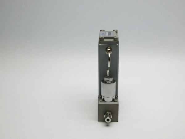 BROOKS INSTRUMENT SLAMF50J1BBC1A2A1 REV. B 11-25VDC (20 SLPM) NSNP