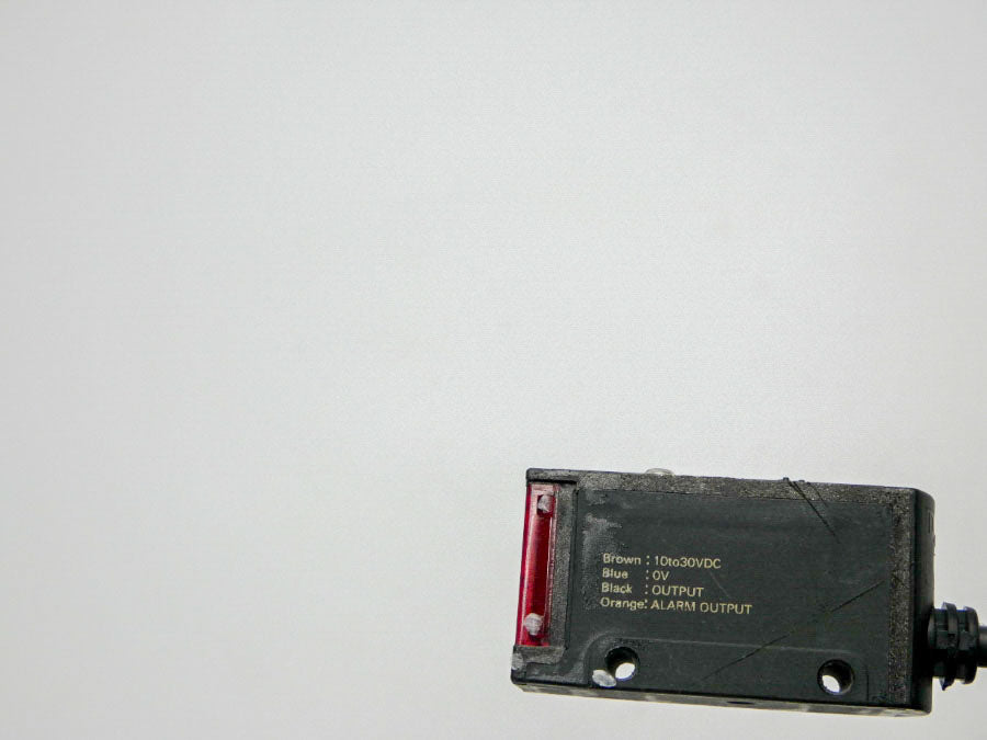 OMRON E3S-AD22 10-30VDC NSNP
