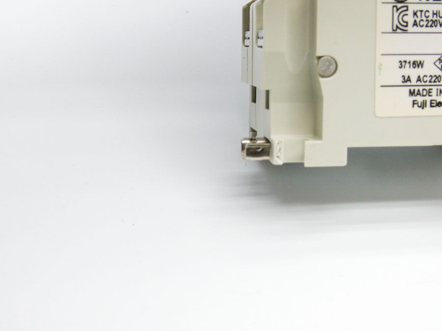 FUJI ELECTRIC CP32FM/3 240VAC 3A (AS PICTURED) NSMP