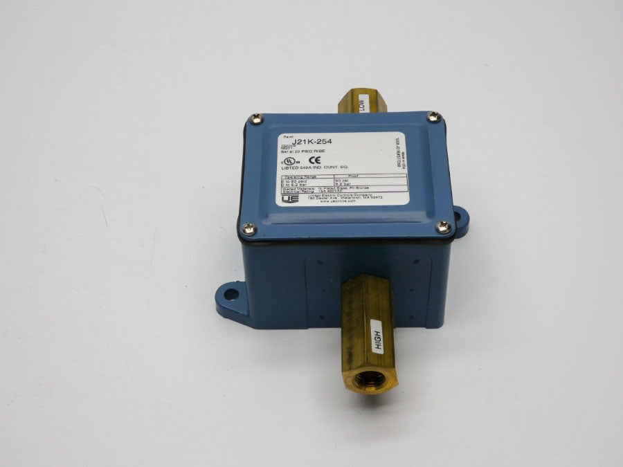 UNITED ELECTRIC J21K-254 480VAC 15A 0-90PSI NSMP