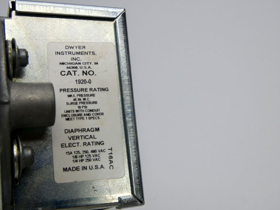 DWYER 1920-2 480VAC 15A 10PSI NSNP