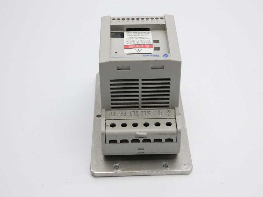 INDUSTRIAL SPARE PART 160-BA04PPS1P1 SER. C F/W 7.05 380-460V 4.6A UNMP