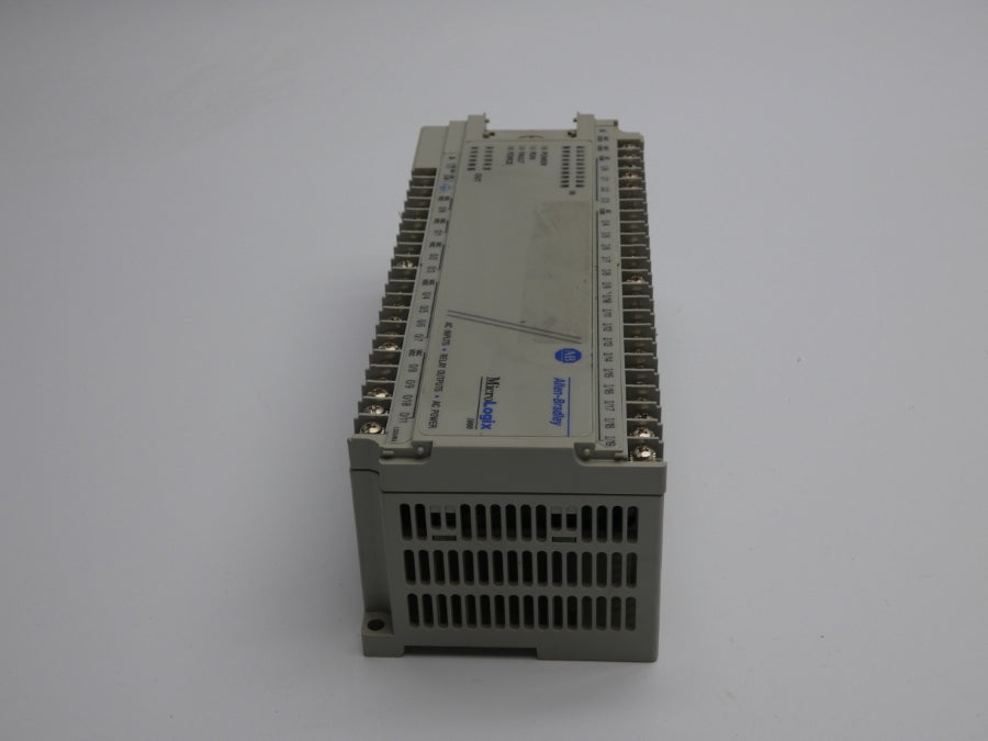 INDUSTRIAL SPARE PART 1761-L32AWA SER. E F/W 1.0 100/120VAC (AS PICTURED) UNMP