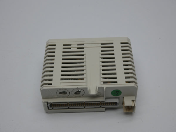 ABB 3BSE008516R1 AI810 0-10V NSMP
