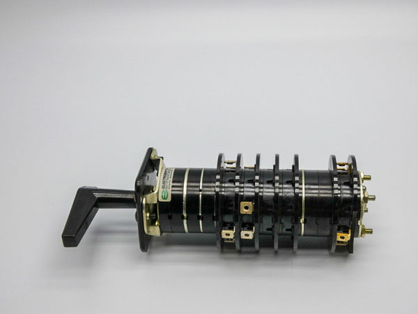 ELECTROSWITCH 2452D 600VAC 20A (AS PICTURED) UNMP