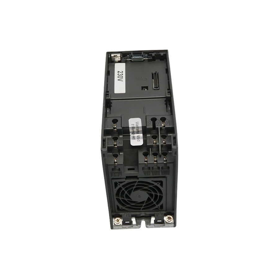 SIEMENS 6SE6440-2UC13-7AA1 VER. 2.11 200-240V 4.6/2.7A UNMP
