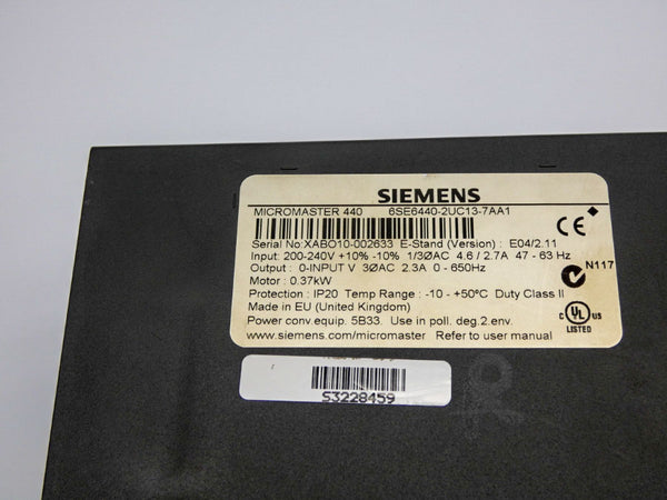 SIEMENS 6SE6440-2UC13-7AA1 VER. 2.11 200-240V 4.6/2.7A UNMP