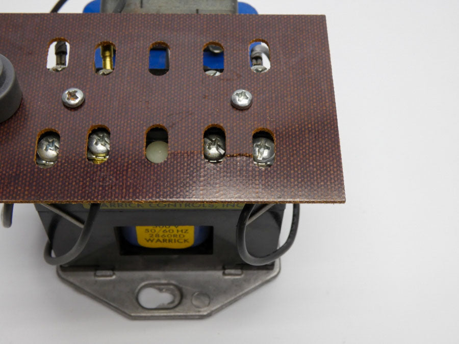 WARRICK CONTROLS 1D1D0 115/300V (AS PICTURED) UNMP
