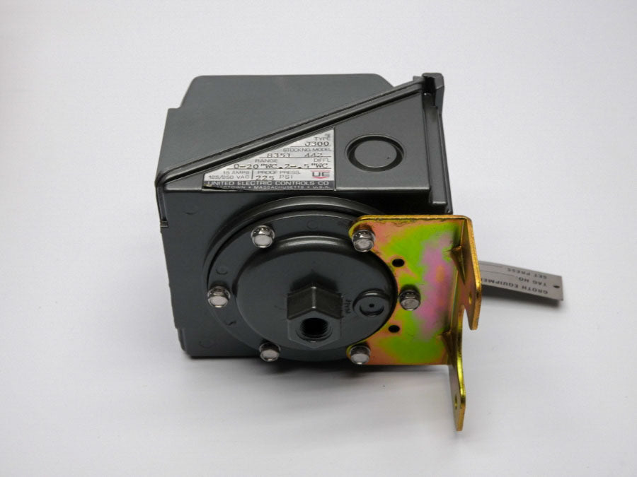 UNITED ELECTRIC J300-442 125/250VAC 15A 225PSI 0-20"WC NSMP