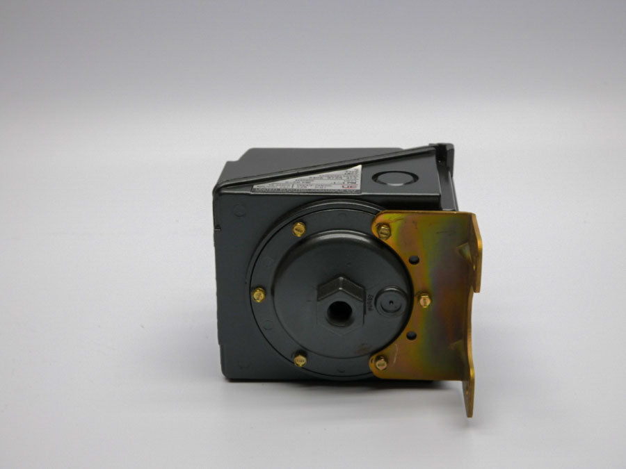 UNITED ELECTRIC J302-453 125/250VAC 15A 0-20PSI NSMP