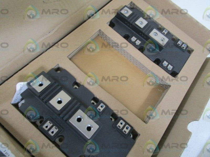 LOT OF 2 INFINEON TRANSISTOR MODULE FF900R12IP4D NSMP