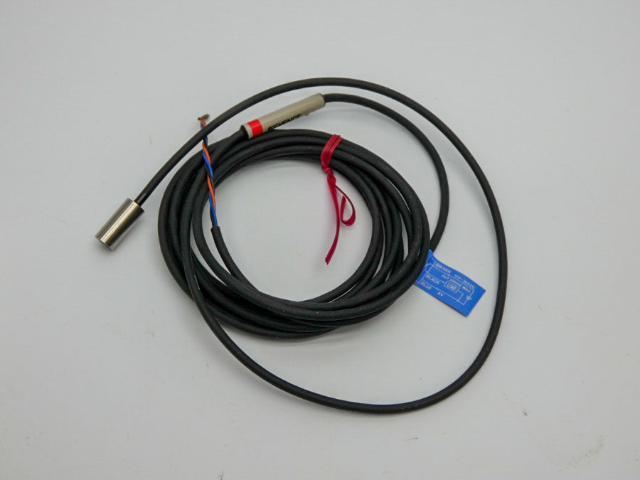 KEYENCE EM-080P 12-30VDC NSMP