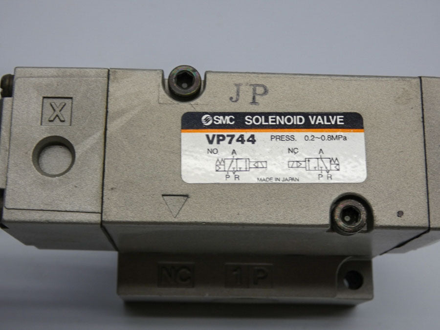SMC VP744 21-26VDC NSNP
