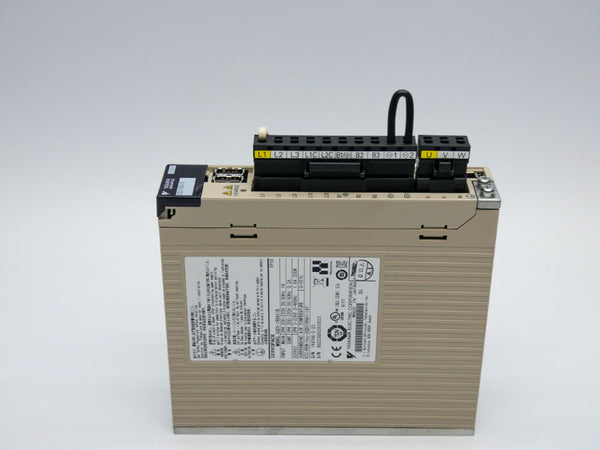 YASKAWA SGDV-1R6A11B 230V 1.6A NSNP