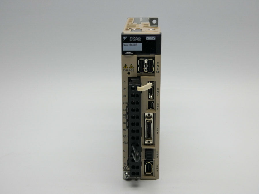 YASKAWA SGDV-1R6A11B 230V 1.6A NSNP