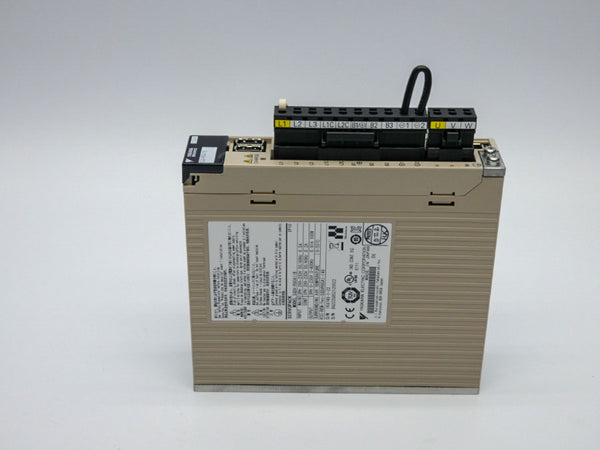 YASKAWA SGDV-R90A11B 0-230V 0.91A NSNP