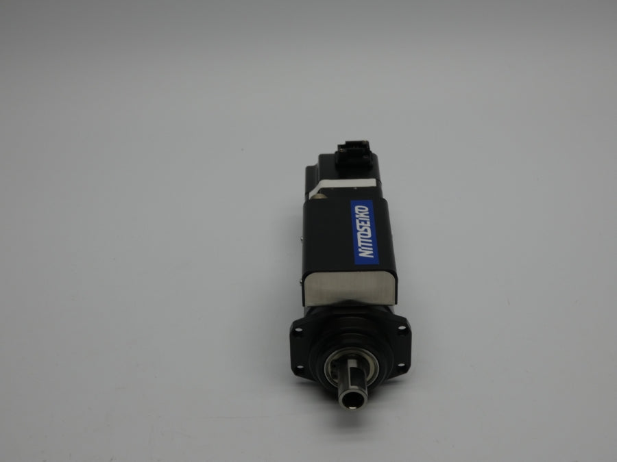 YASKAWA SGMAV-01AAK-NS12 200V 0.89A (AS IS) NSMP
