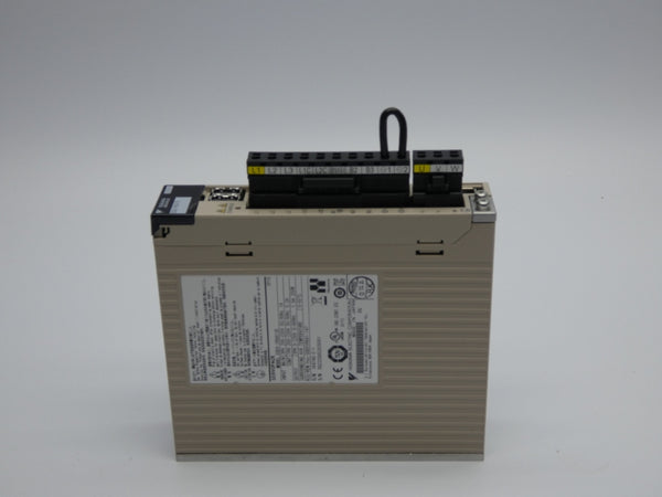 YASKAWA SGDV-1R6A11B 200-230V 1A NSMP