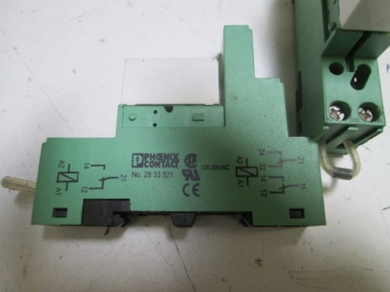 LOT OF 2 PHOENIX CONTACT / CONTACT BLOCK 28 33 521 UNMP