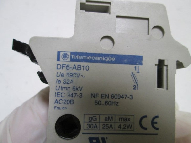 TELEMECANIQUE DF6-AB10 FUSEHOLDER 10,3x38  UNMP