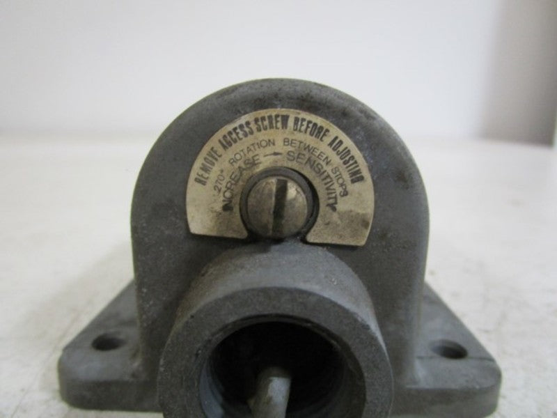 GENERAL ELECTRIC PROXIMITY LIMIT SWITCH CR115D101 UNMP