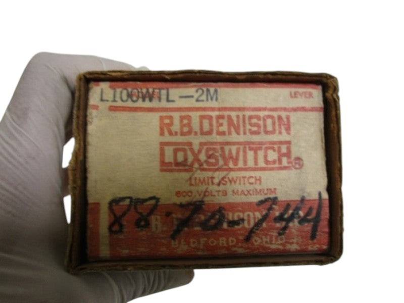 R.B. DENISON LOX SWITCH L100WTL-2M NSMP