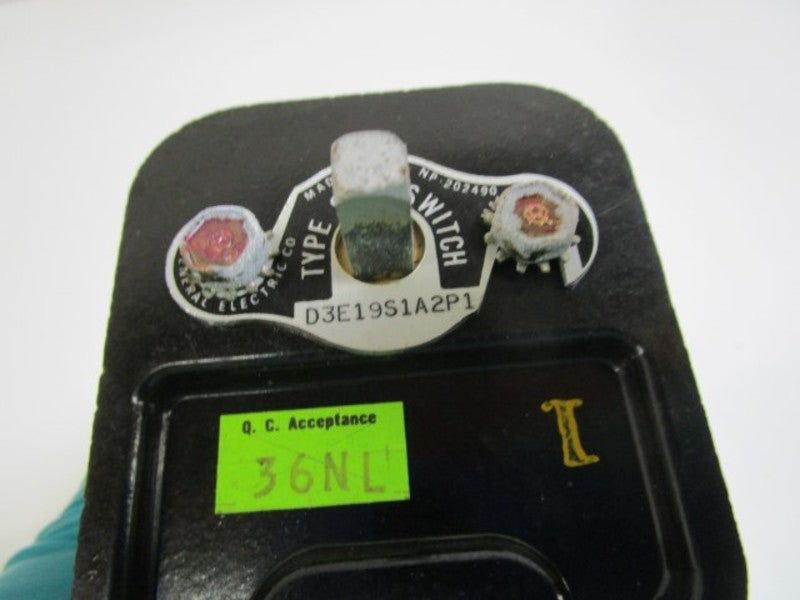 GENERAL ELECTRIC SWITCH D3E19S1A2P1 (AS PICTURED-RUST) NSNP