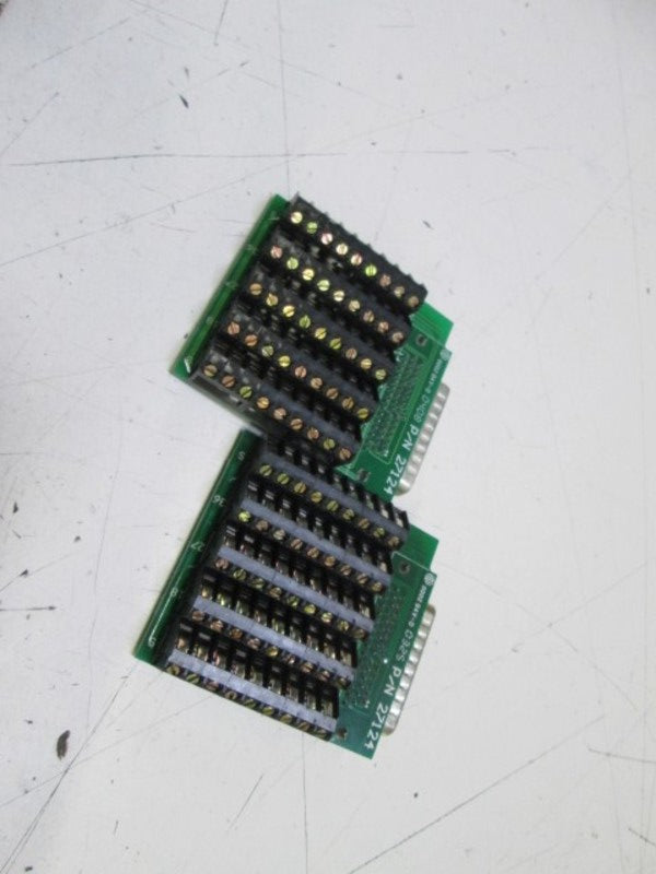 LOT OF 2 G&L ELECTRONICS CONNECTOR BOARD 27124 UNMP