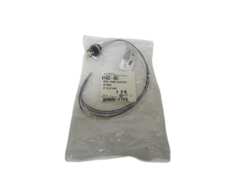 LOT OF 2 BRAD HARRISON 4P FEMALE RECEPTACLE 81432-001 NSMP