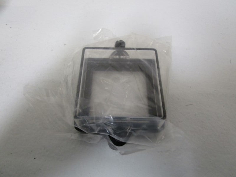 EXTECH 4X1/6 DIN COVER 404216  NSMP