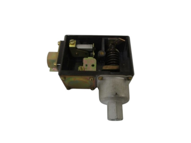 SQUARE D 9016-BSG1 VACUUM SWITCH (MISSING COVER) UNMP